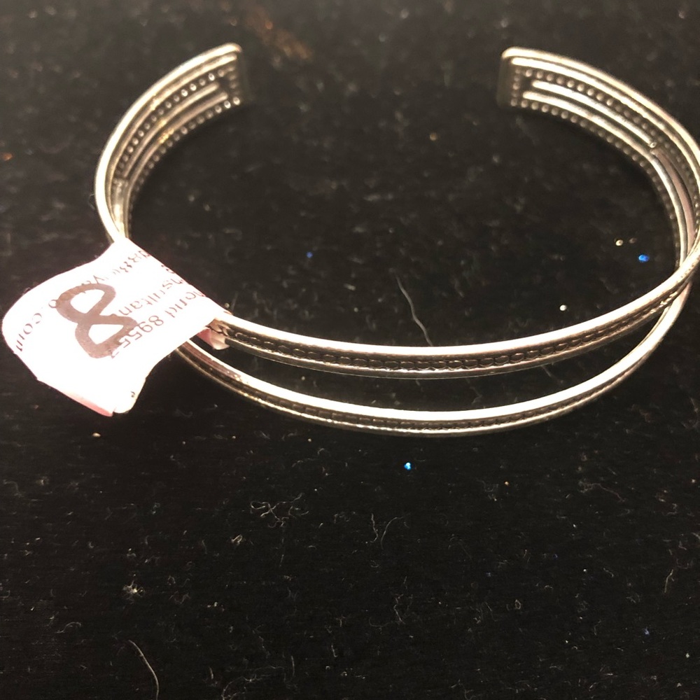 Silver paparazzi cuff bracelet